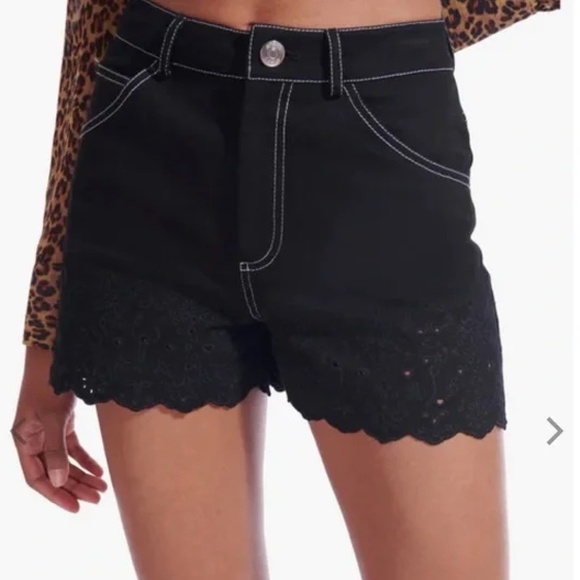 STAUD Pants - Staud black shorts, size:6